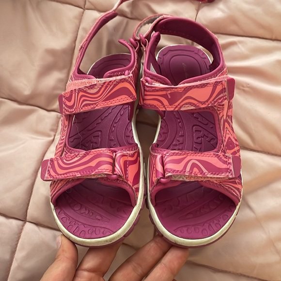 Eddie Bauer sandals - Picture 2 of 4